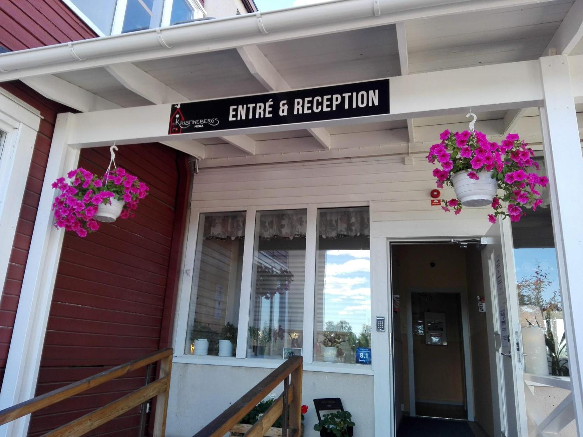 Kristinebergs Bed & Breakfast Mora Exterior foto