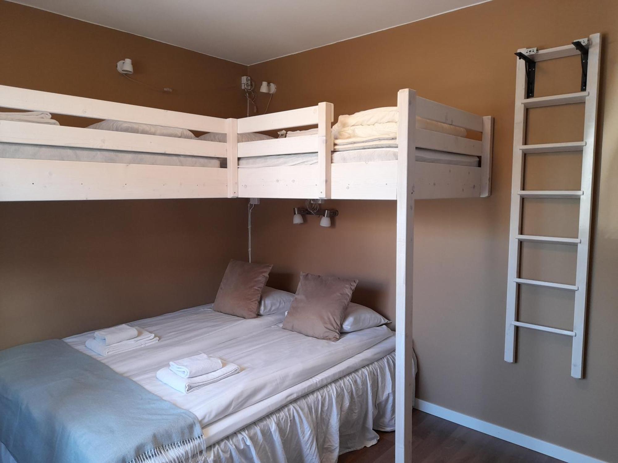 Kristinebergs Bed & Breakfast Mora Exterior foto